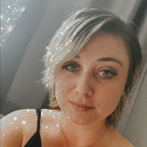 Meet your Posher, Ceyda